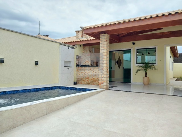 #CA044 - Casa para Venda em Peruíbe - SP