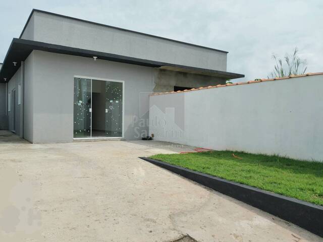 #CA068 - Casa para Venda em Peruíbe - SP