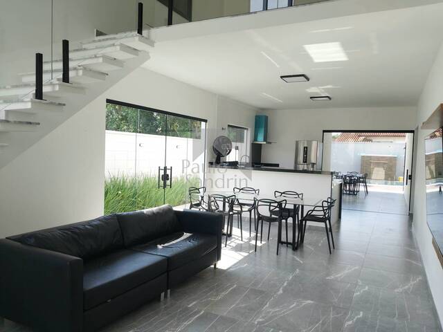 #CA071 - Casa para Venda em Peruíbe - SP - 2